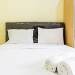 Minimalist Studio Green Pramuka Apartment